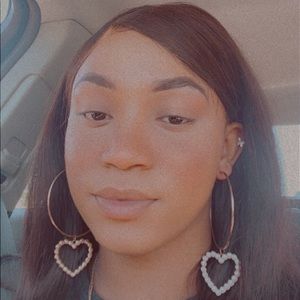 Meet your Posher, Cydni